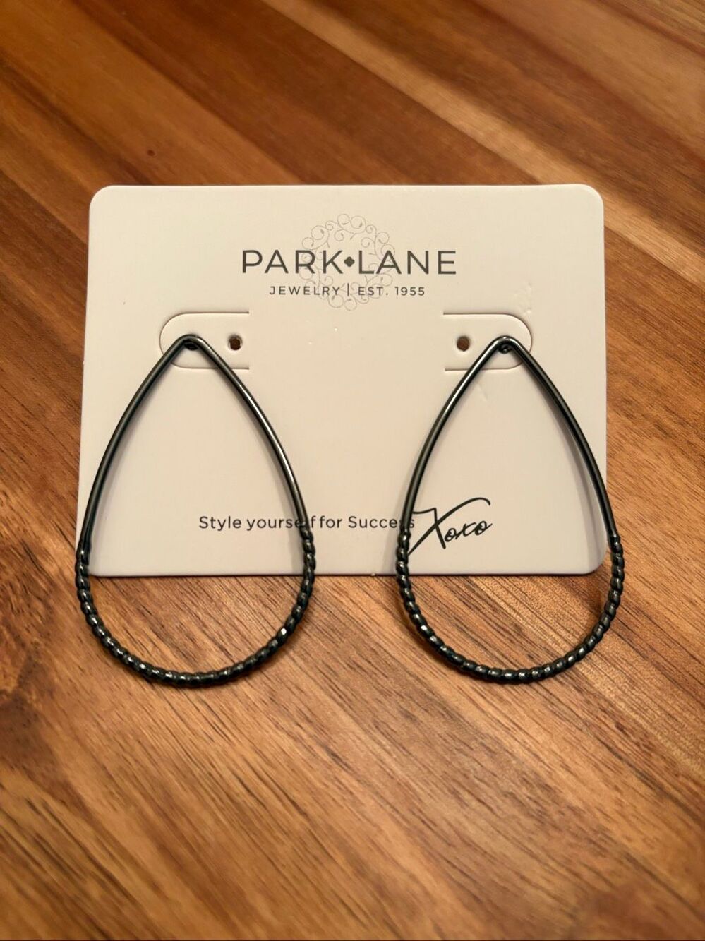 Park Lane | “Almond” Earrings | Hematite